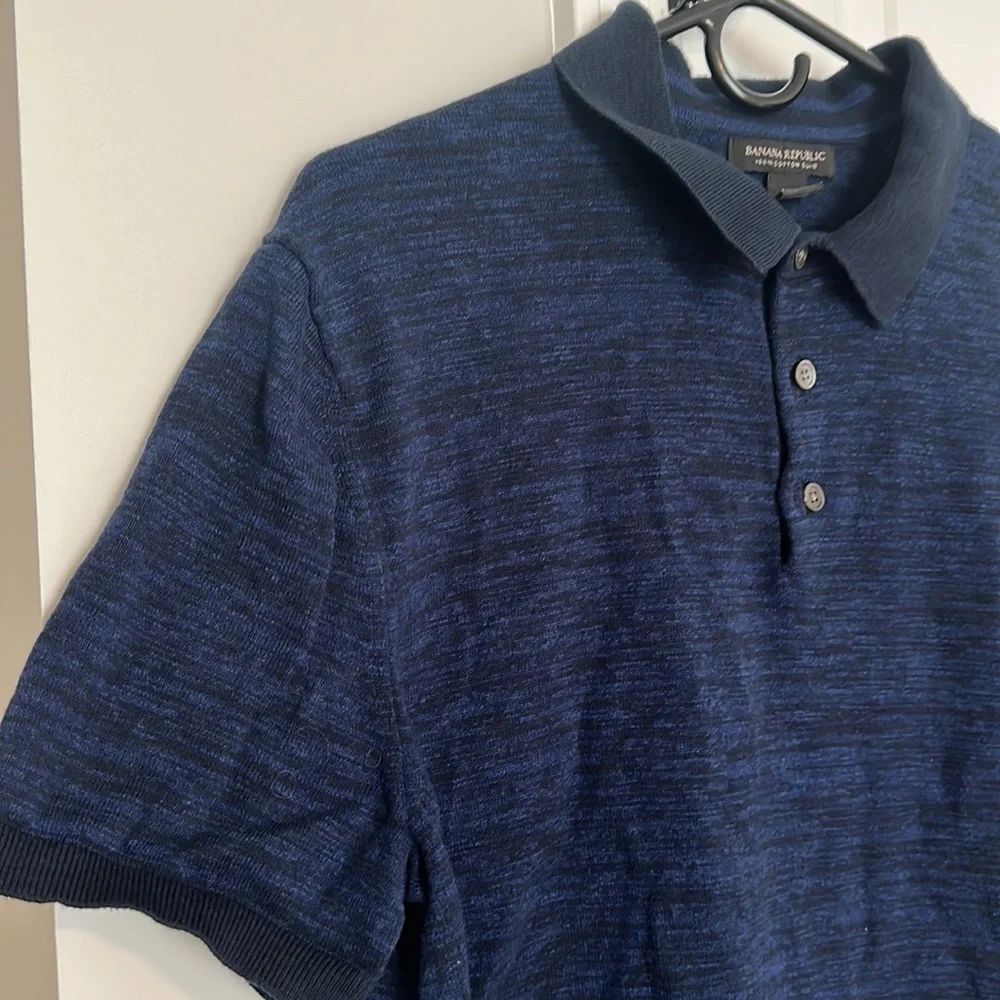 Banana Republic fitted cotton hem